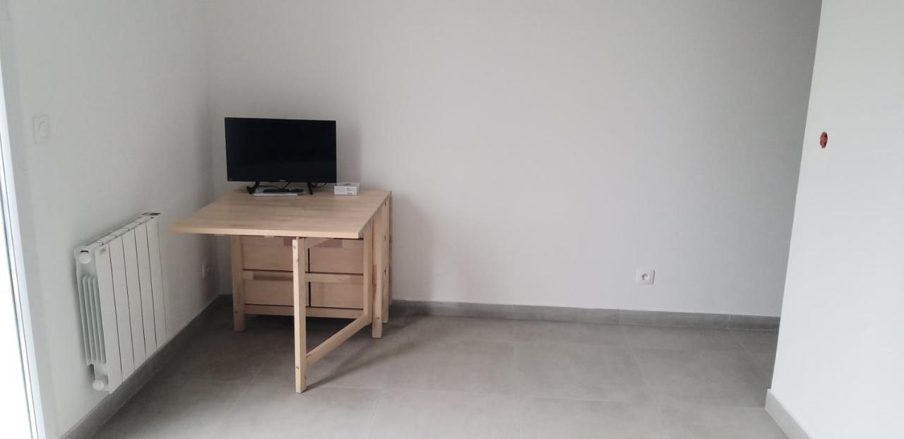 Equipee 2 Personnes Proche Paris Apartment อาร์ฌ็องเตย ภายนอก รูปภาพ